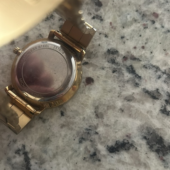 Michael Kors MK3500 38mm Jaryn Gold-tone Stainless Steel Quartz Ladies Watch - Picture 4 of 7